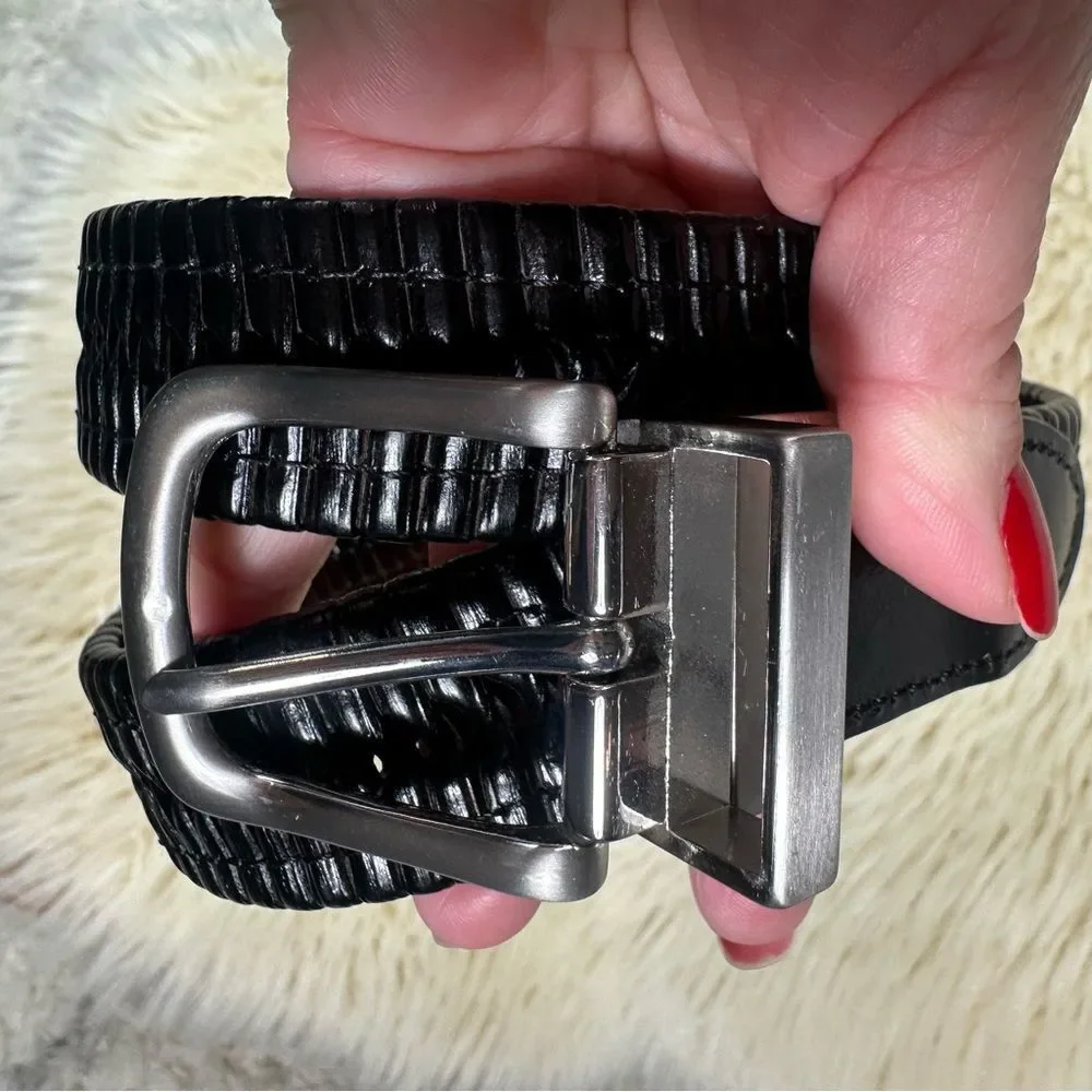 Elegant Black Leather Belt with Silver Buckle